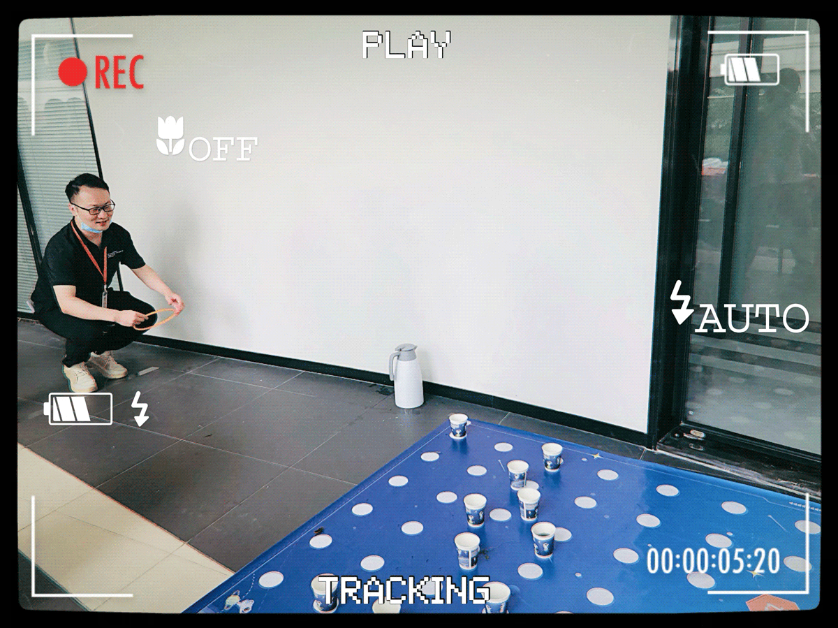 1661861684169278.gif 32.gif