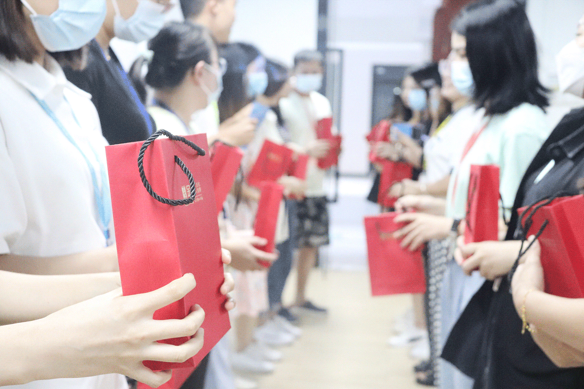 1661861715964250.gif 44.gif